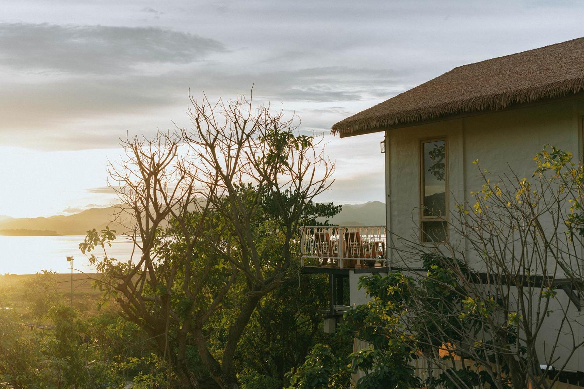 Le La Lake Resort And Spa Kaeng Kachan Exterior foto